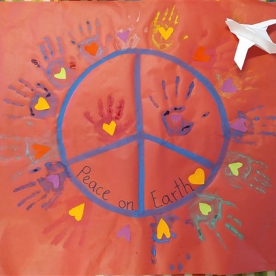 Eszterlánc Montessori Roots