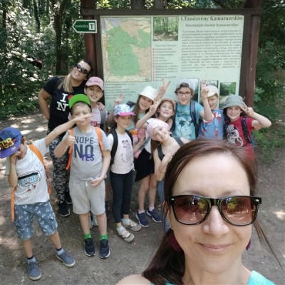 Eszterlánc Montessori Roots